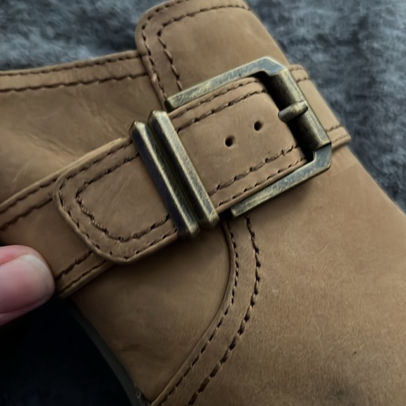 Vionic: Cheyenne (Tan/ Brown) - Picture 7 of 9